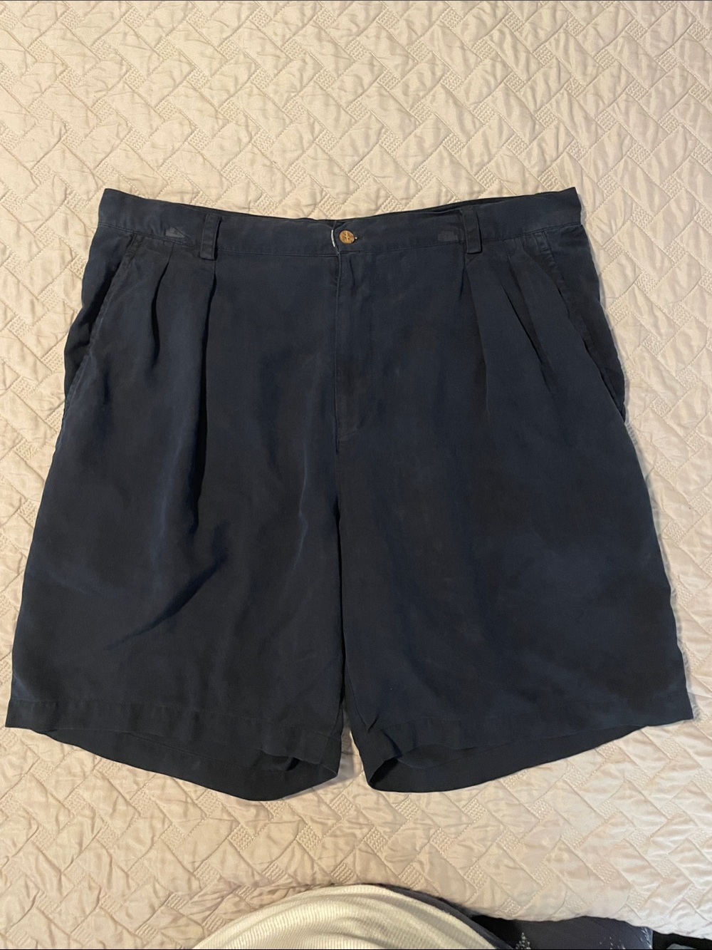 Tommy Bahama Navy Flat-Front Pleated Men's Shorts